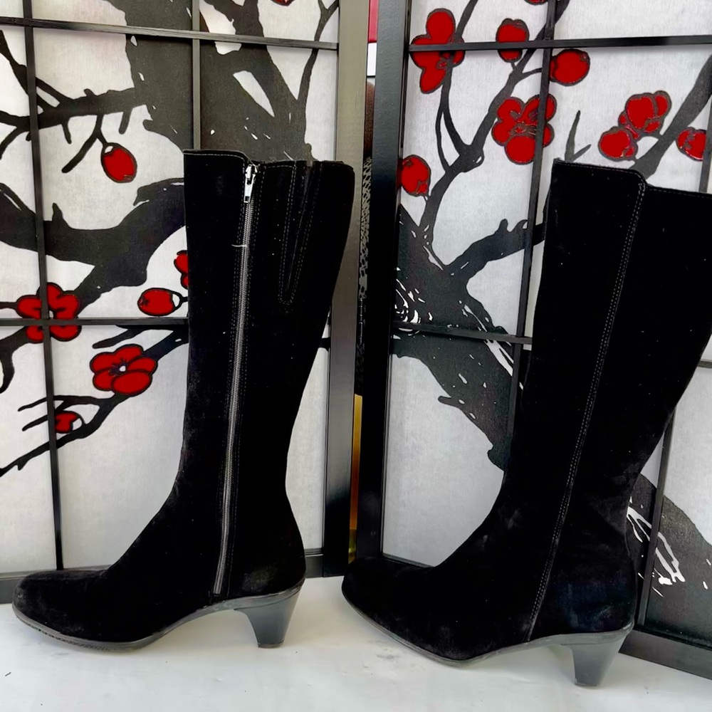 La Canadienne Danny Black Suede Waterproof Boots - Size 8.5